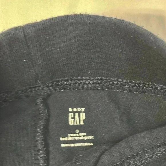 GAP - pair of joggers/sweatpants. Size 3 - Picture 6 of 7